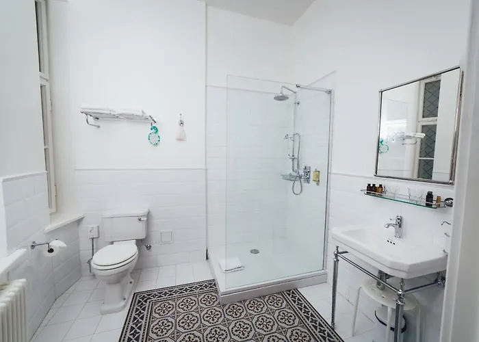 Sherlock Апартаменты *